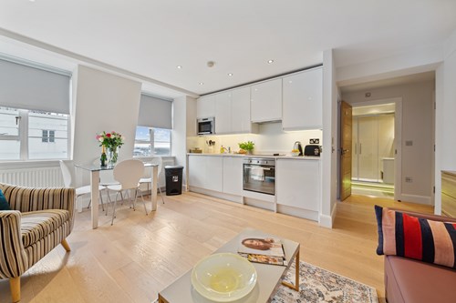 910 – One Bed Executive
