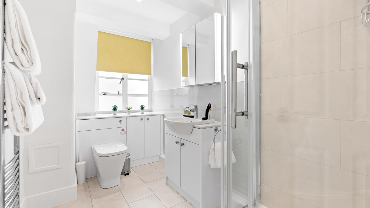 829 – One Bed Executive